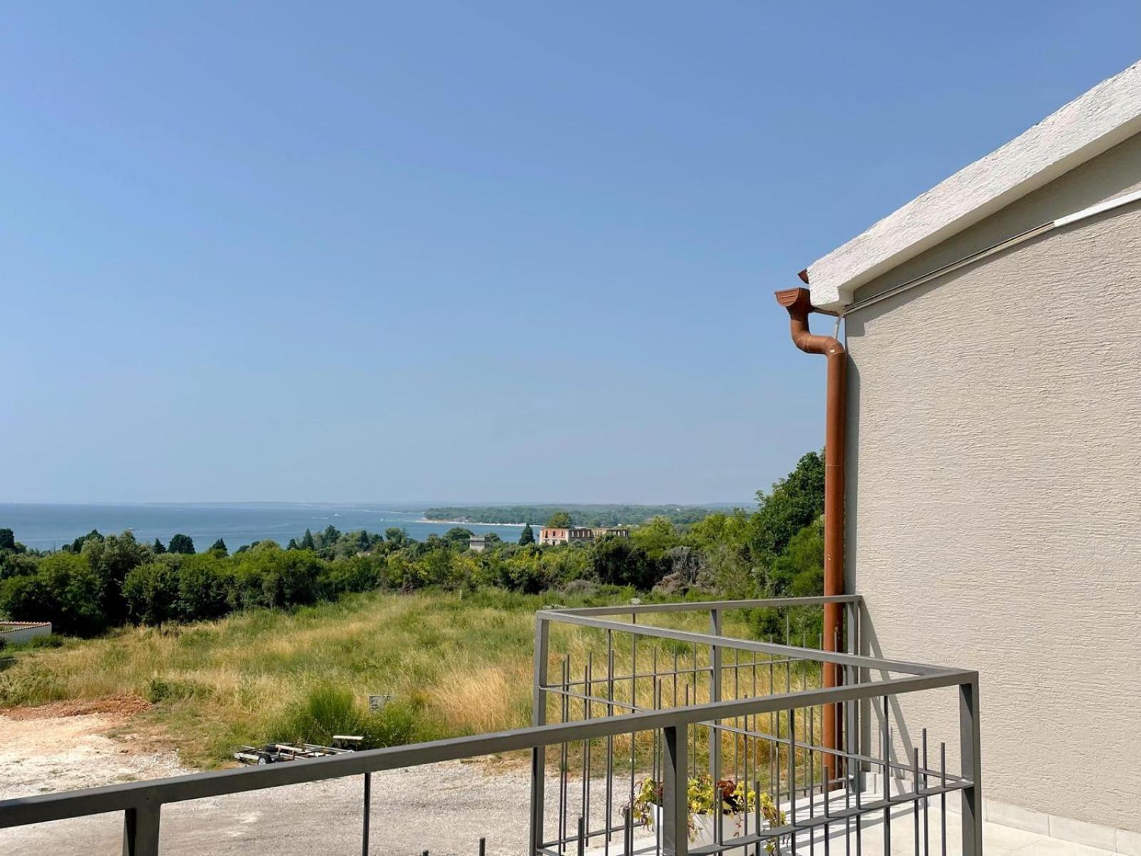 Caramel Comforts With Sea View In Stinjan Only 300 Meters From The Beach プーラ エクステリア 写真